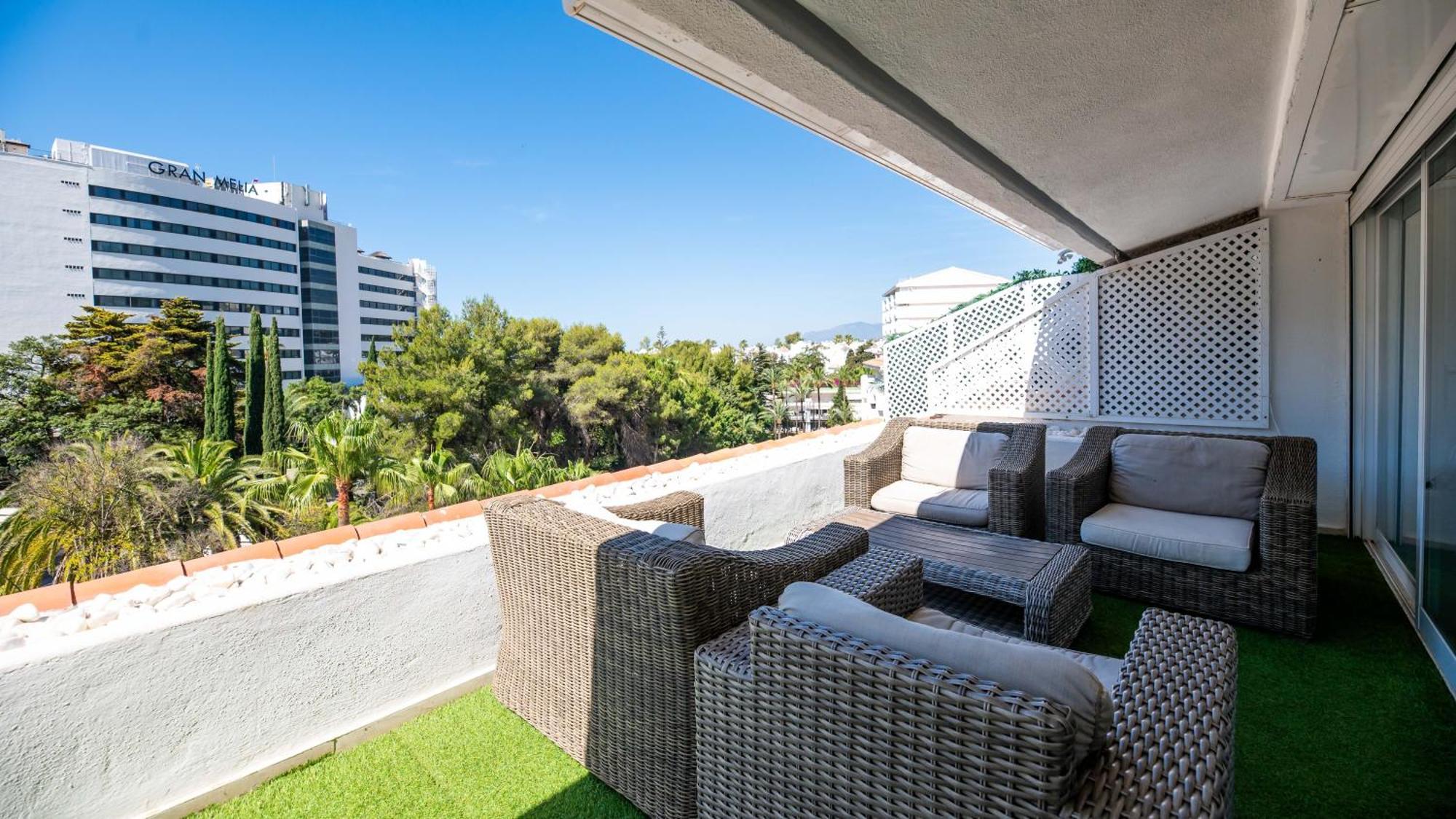 Penthouse Boutique Suite Марбелья Экстерьер фото